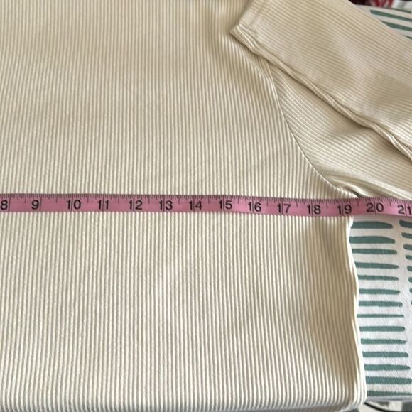 J. Crew Women’s Vintage rib split-neck T-shirt with gold buttons Ivory Size XL - Picture 6 of 9